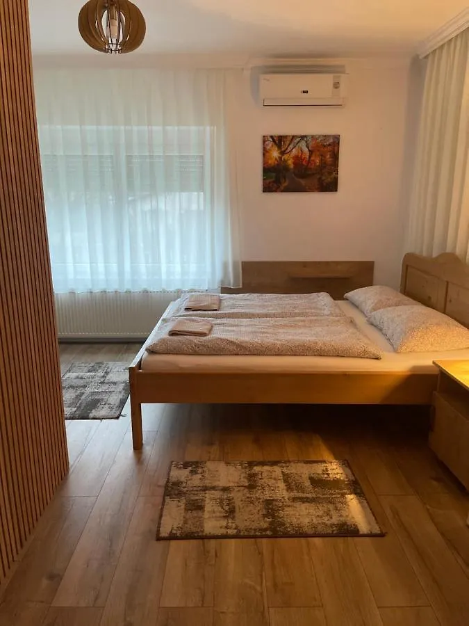 וסס Airport Jazmin Guesthouse 0*,  הונגריה